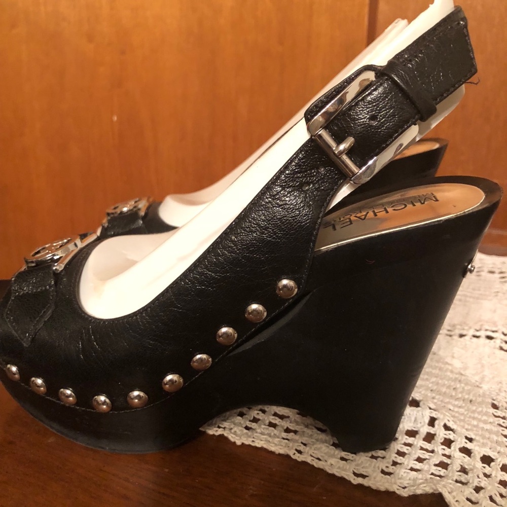 Michael Kors 3” wedge shoes